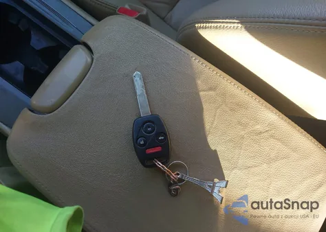 2011 Honda Accord 3.5 Ex-L из США, поврежденный, VIN 1HGCP3F80BA028144